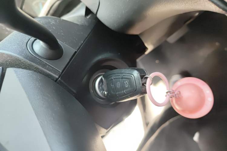 Used Ford Focus 2012 Sedan 1.6L Automatic Fashion Edition
