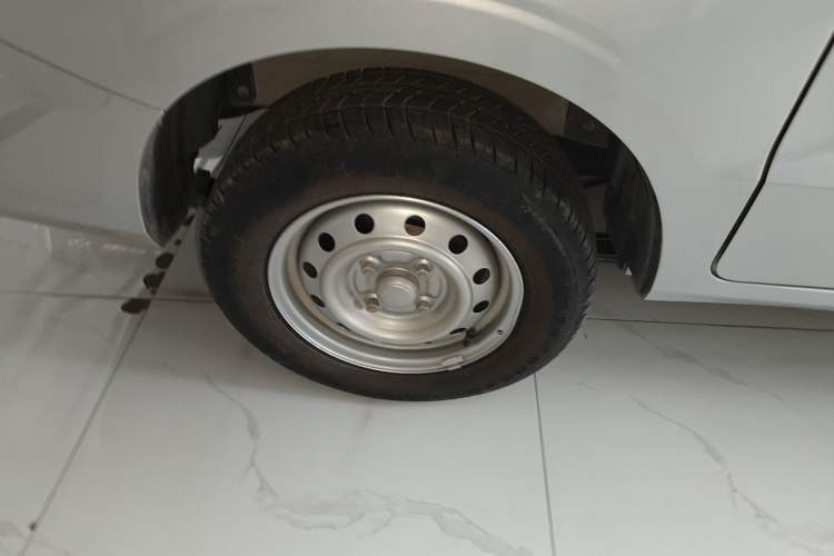 Used Wuling Hongguang V 2022 1.5L Jingqu Edition Electric-Assist LAR