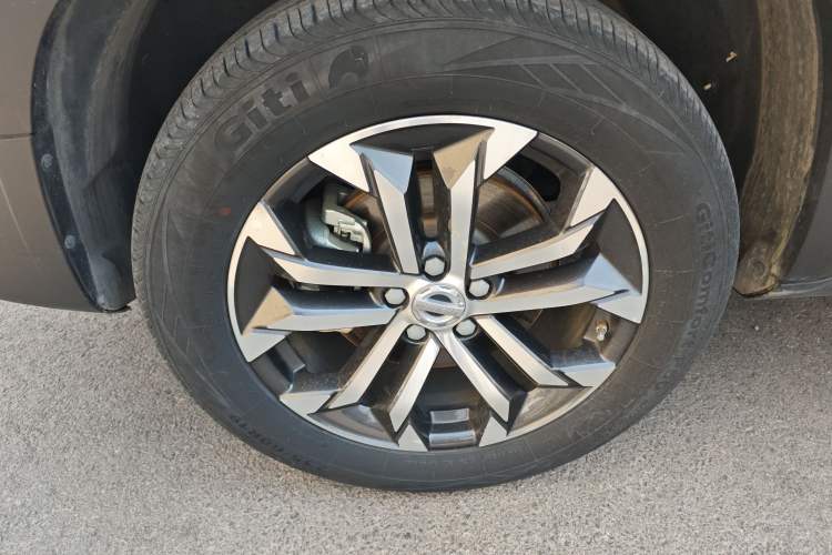 Used Haval DARGO 2021 1.5T DCT Two-Wheel Drive Border Collie Edition Left Front Wheel Hub