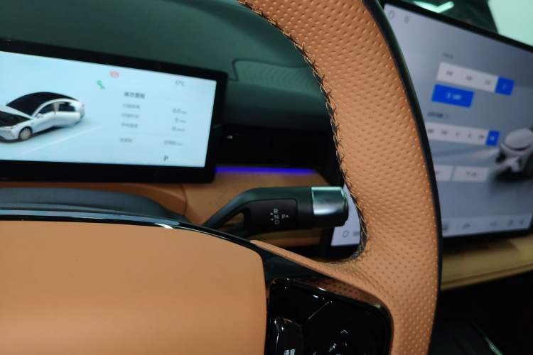 Used Geely Galaxy 8 2025 130km EM-i Prestige Edition
