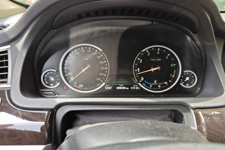 Used BMW 5 Series GT 2014 528i Leading Model Instrument Cluster