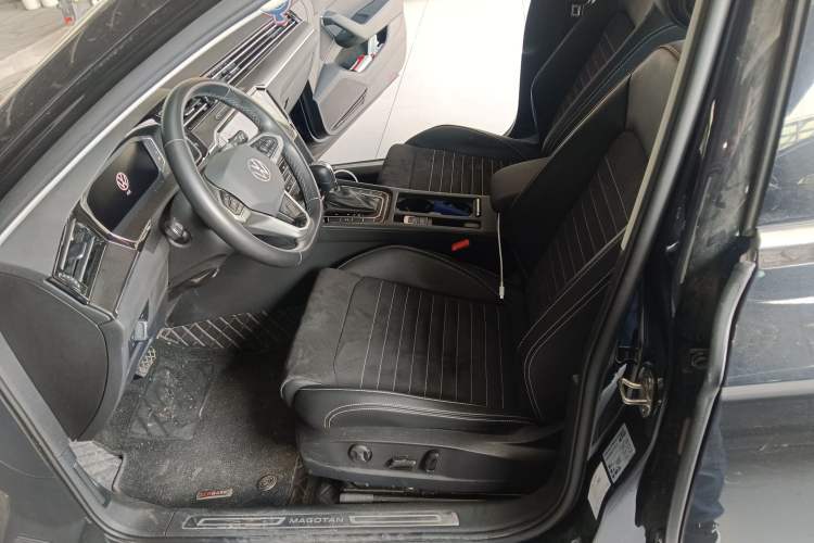 Used Volkswagen Magotan 2020 330TSI DSG Luxury Edition Left Front Seat