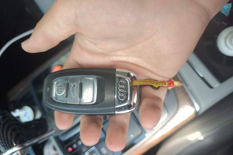 Used Audi A6L 2012 35 FSI quattro Luxury Model Vehicle Key