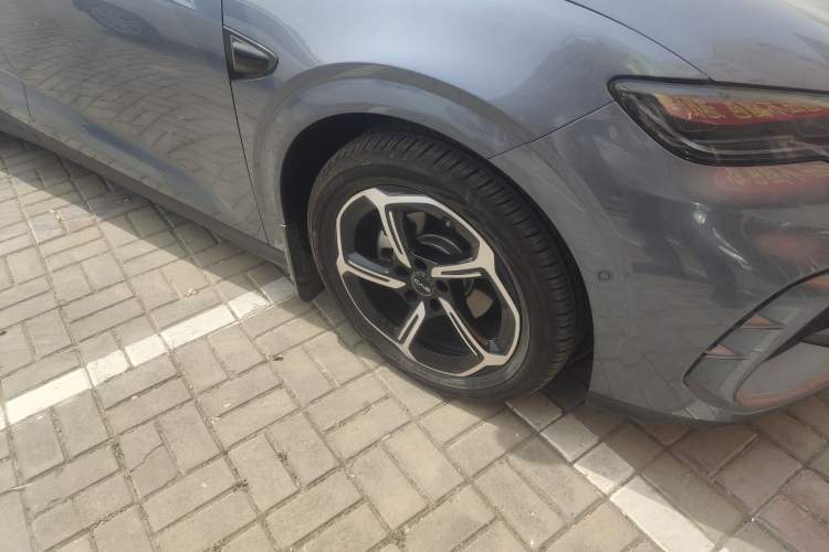 Used BYD Seal 06GT 2025 505 Wave Edition Right Front Wheel Hub