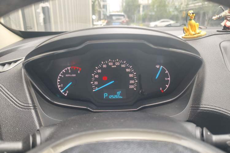 Used Ford Escort 2015 1.5L Automatic Fashion Model
