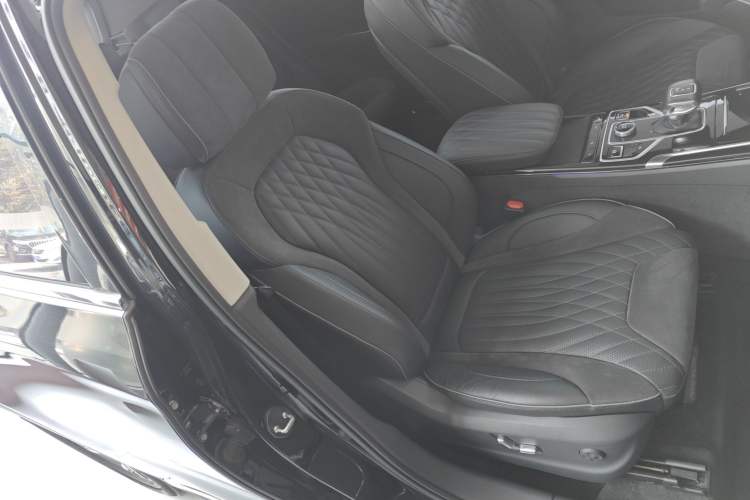 Used Hongqi HS5 2022 Revised Version 2.0T Smart Connect Flagship Edition