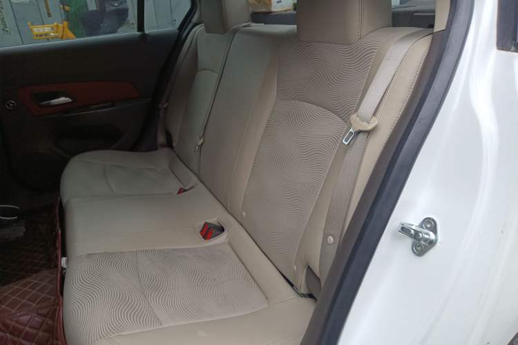 Used Chevrolet Cruze 2015 1.5L Classic SE AT Left Rear Seat