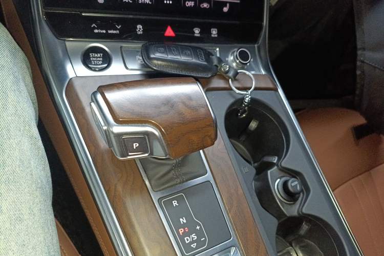 Used Audi A6 2022 allroad quattro Explorer 55 TFSI Prestige Off-Road Model