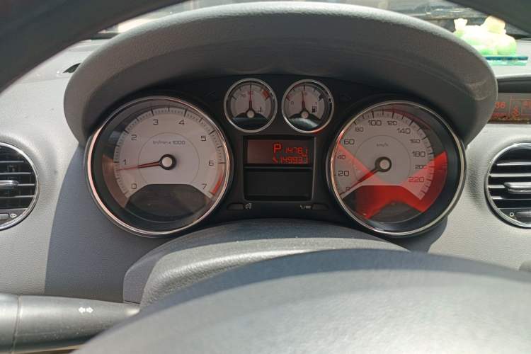 Used Peugeot 408 2013 2.0L Automatic Comfort Edition
