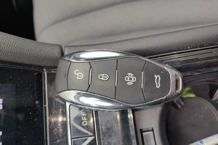 Used Hongqi H5 2024 1.5T DCT Smart Connect Flagship Edition
