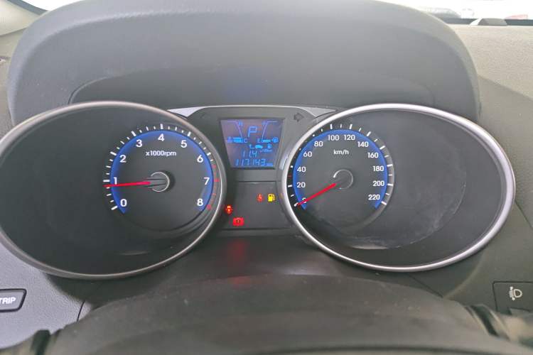 Used Hyundai ix35 2013 2.0L Automatic Two-Wheel Drive Smart GLS China IV Standard
