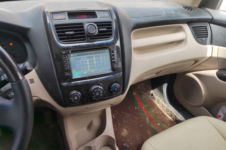 Used Kia Sportage 2013 2.0L Manual Two-Wheel Drive GL Trim
