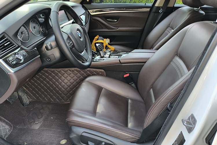 Used BMW 5 Series 2014 525Li Luxury Design Package
