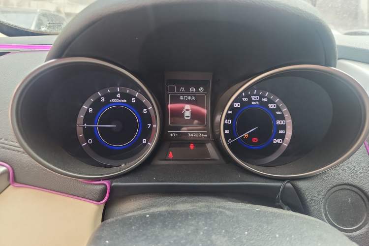 Used Changan Eado 2015 1.6L Manual Luxury Model China V Standard
