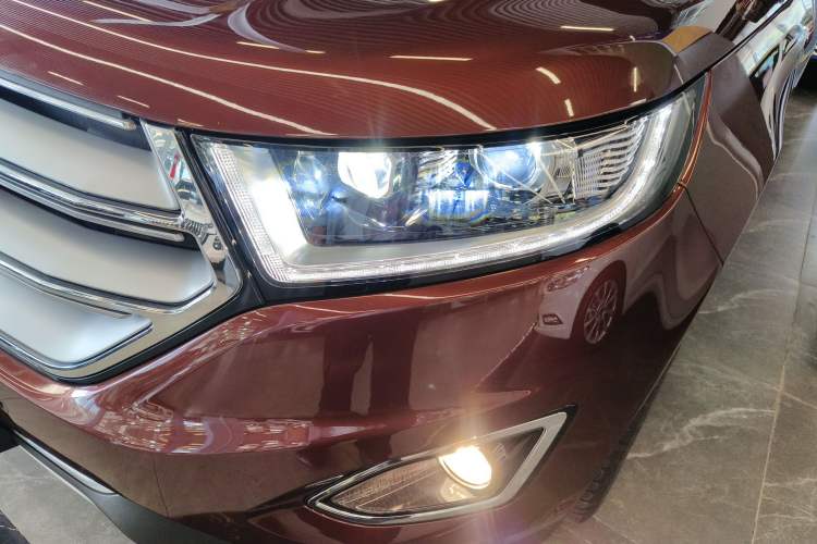 Used Ford Edge 2016 EcoBoost 245 Four-Wheel Drive Titanium 7-Seater
