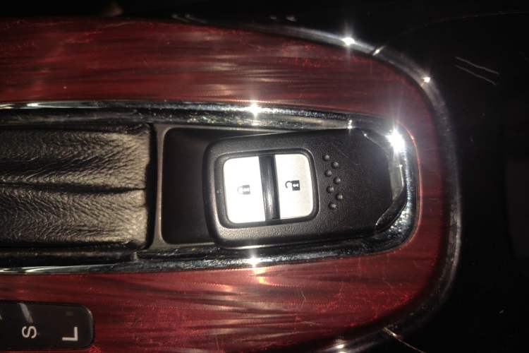 Used Honda XR-V 2017 1.8L VTi CVT Luxury Edition