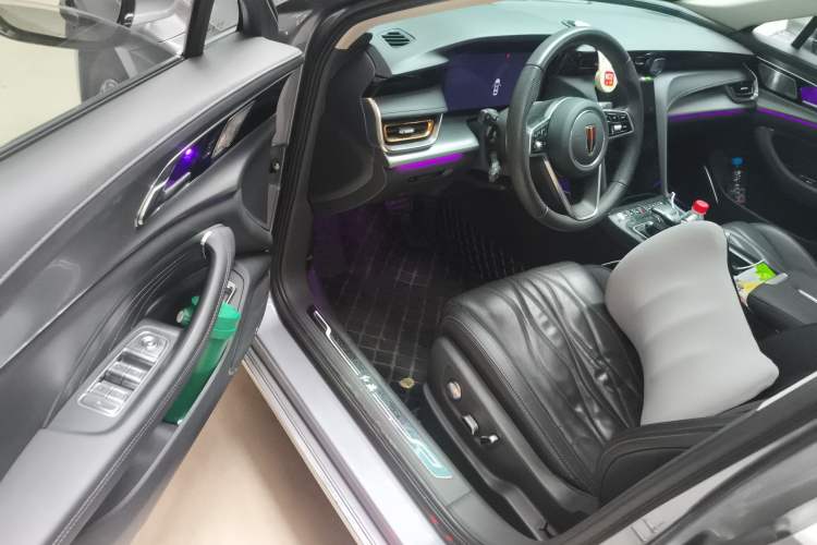 Used Hongqi H5 2023 2.0T Automatic Smart Connect Flagship Edition
