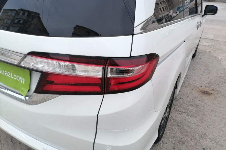 Used Honda Odyssey 2015 Revised 2.4L Luxury Edition Exterior 3