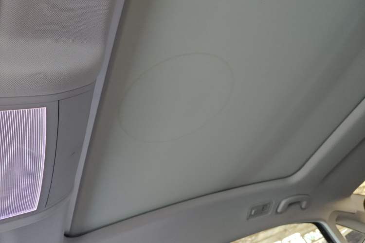 Used Volkswagen Passat 2019 330TSI Luxury Edition China VI Standard
