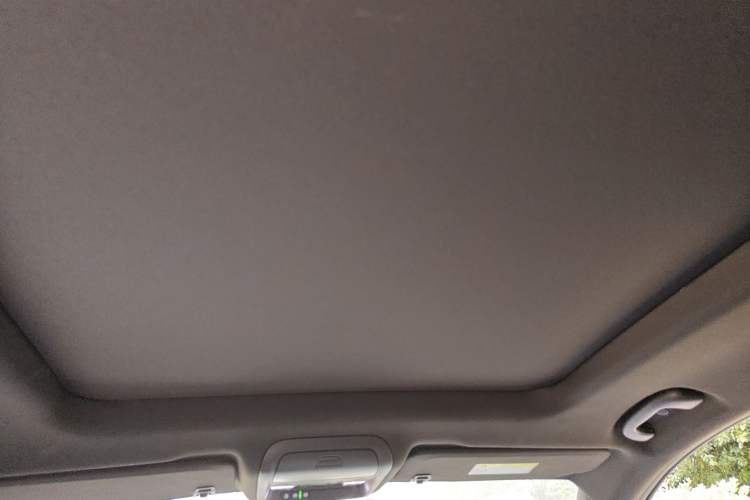 Used Cadillac XT6 2020 28T Six-Seater Luxury Version Headliner