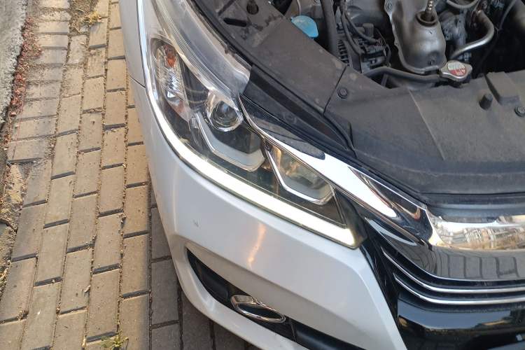 Used Honda Accord 2016 2.0L Elite Edition Right Front Headlight