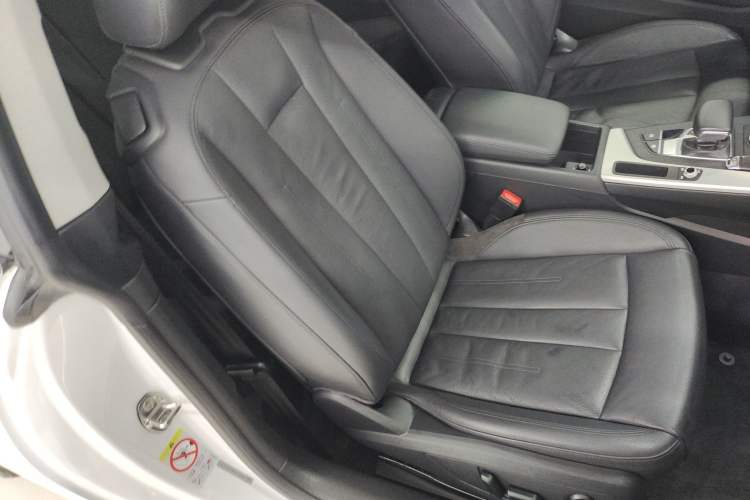 Used Audi A5 2017 Coupe 40 TFSI Fashion Model
