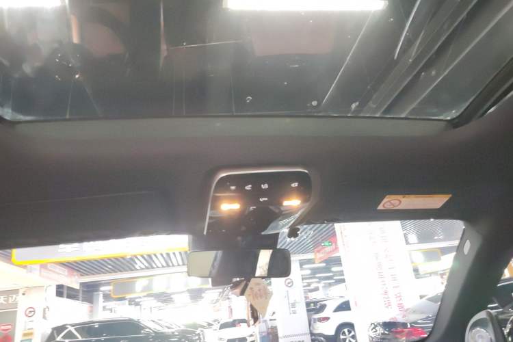 Used Mercedes-Benz GLC 2023 GLC 260 L 4MATIC Luxury 7-Seater