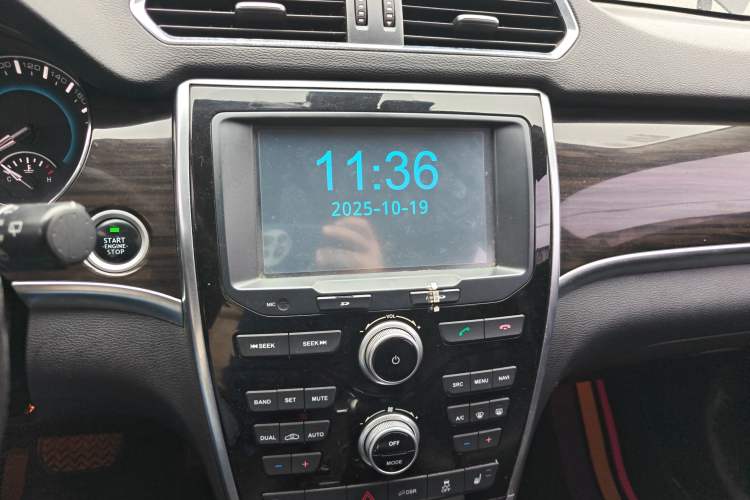 Used Haval H2 2015 1.5T Automatic Two-Wheel Drive Prestige Edition
