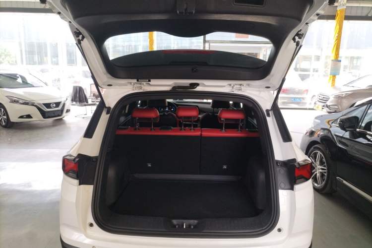 Used CHANGAN CS35PLUS 2022 Blue Whale NE 1.4T DCT Luxury Model Trunk