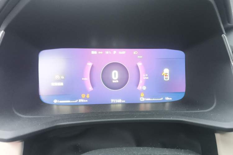 Used Lynk & Co 06 EM-P 2022 PHEV 84 km Range Pro Version