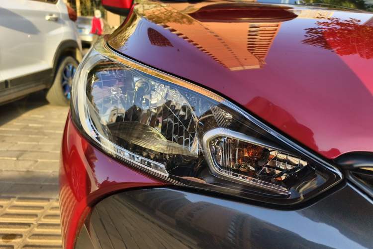 Used Toyota YARiS L Zhi Xuan 2016 Revised 1.5E CVT Charming Edition Right Front Headlight