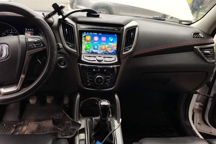 Used CHANGAN CS75 2017 Shangku Edition 1.5T Manual ZhiXiang Model
