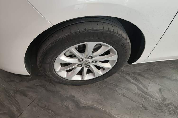 Used Buick GL8 2017 ES 28T Comfort Model China V Standard
