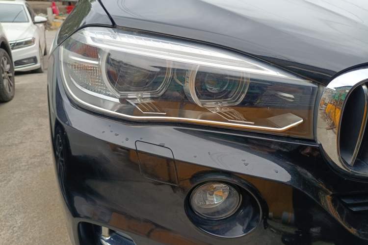 Used BMW X5 2017 xDrive28i
