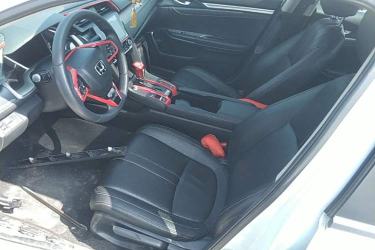 Used Honda Civic 2016 220TURBO CVT Luxury Edition