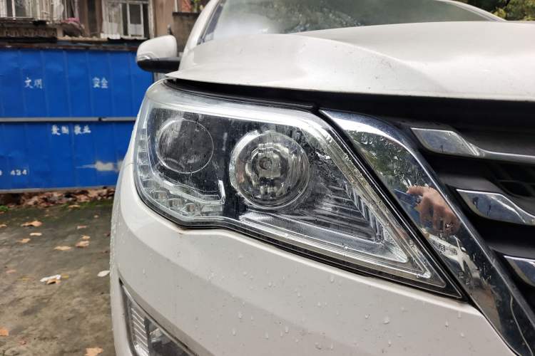 Used Baojun 560 2016 1.8L iAMT Elite Edition