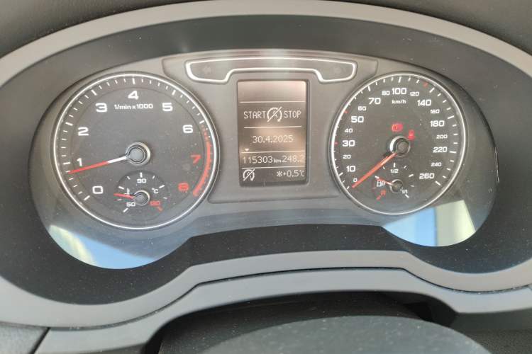 Used Audi Q3 2015 30 TFSI Comfort Model