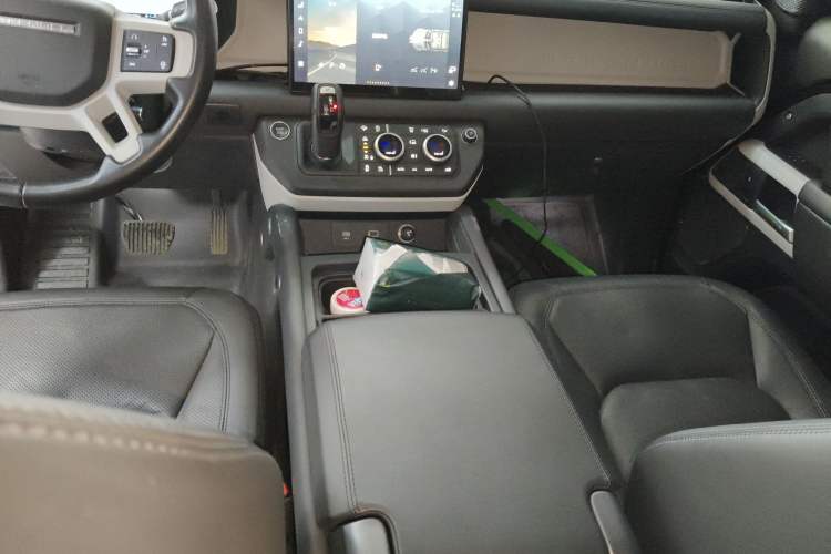 Used Land Rover Defender 2024 110 3.0T P400 XS
