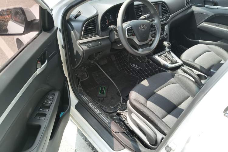 Used Hyundai Elantra (6th Generation / Lingdong) 2016 1.6L Automatic ZhiXuan – Elite Version