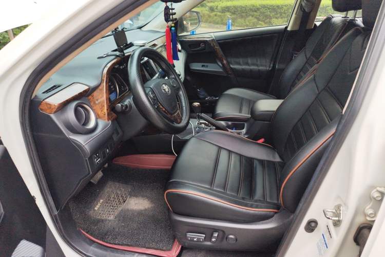 Used Toyota RAV4 2015 2.5L Automatic 4x4 Elite Edition