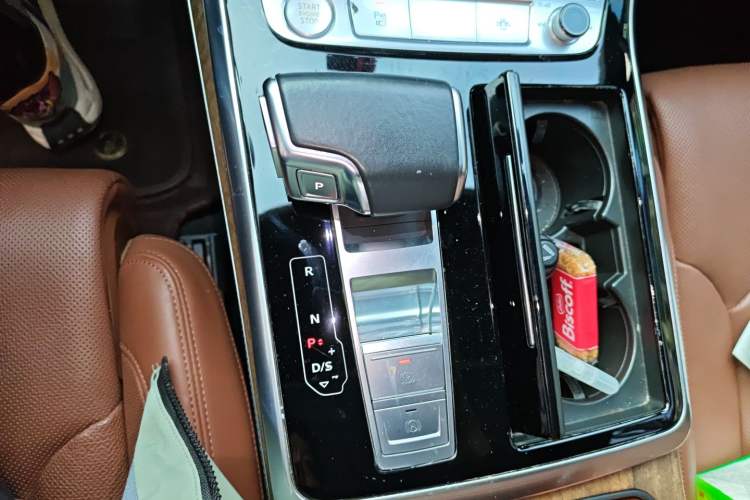 Used Audi Q7 2020 55 TFSI quattro Prestige Exclusive Edition Gear Lever