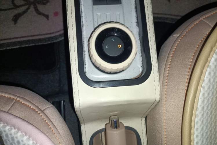 Used Geely Galaxy Panda 2023 Panda Mini 200km Endurance Bear
