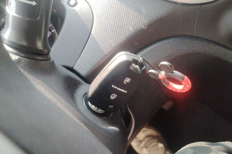 Used Hyundai Verna Ray 2014 1.4L Automatic GLX Vehicle Key