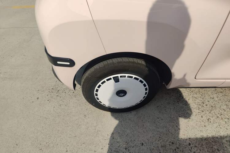 Used Chery QQ Ice Cream 2024 120km Milkshake
