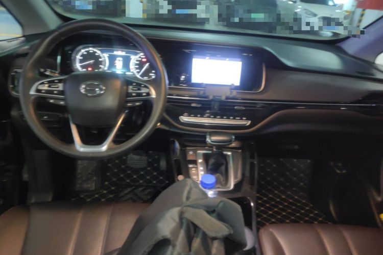 Used GAC Trumpchi M6 2019 270T Automatic Luxury Edition (7-seater) China V Standard Center Console