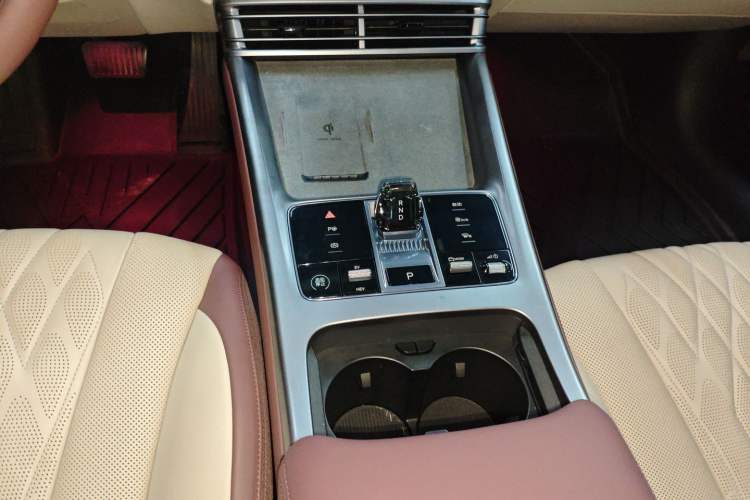 Used BYD Seal 2023 DM-i 1.5T 121km Flagship Model