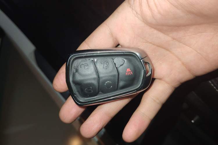 Used Cadillac XTS 2018 28T Luxury Edition Vehicle Key