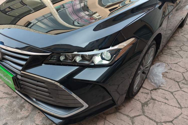 Used Toyota Avalon 2019 Dual-Engine 2.5L XLE Prestige Version China VI Standard Left Front Headlight