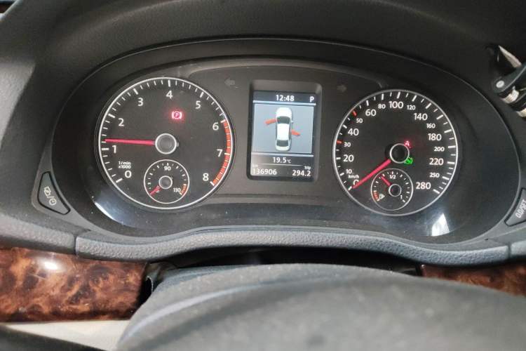 Used Volkswagen Passat 2013 1.8TSI DSG Prestige Edition Instrument Cluster