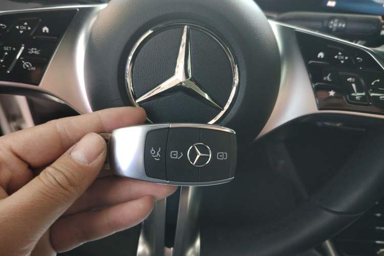 Used Mercedes-Benz GLB 2024-Year Restyled GLB 200 Dynamic Edition
